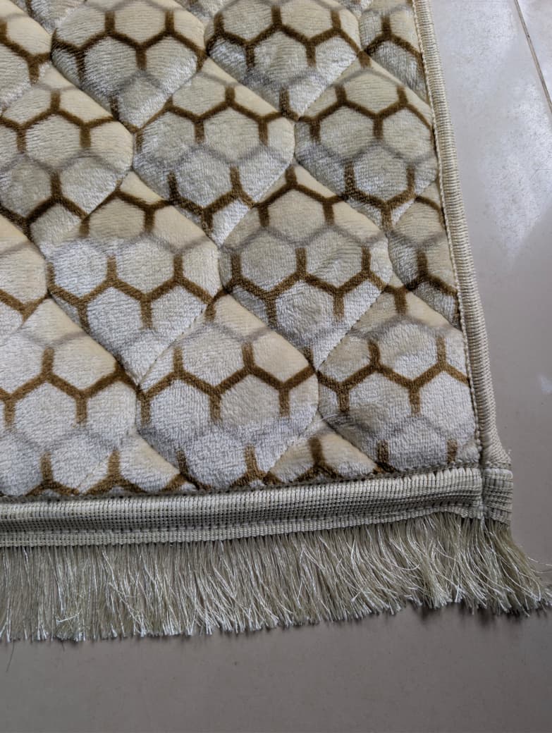 The Velvet Honeycomb Quilted Janamaz prayermat