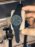 Premium Men's Watch with Rubber Strap & Date Display
