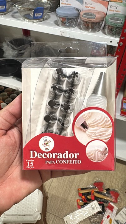 15 Piece Professional Cake Decorating Set