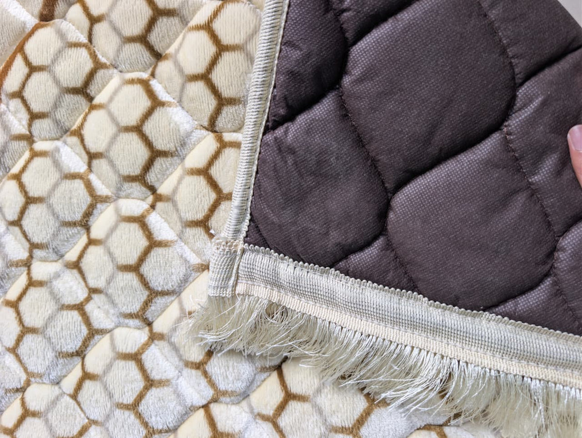 The Velvet Honeycomb Quilted Janamaz prayermat